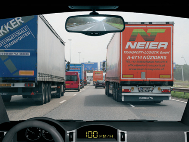 Gevaarherkenning oefenvraag 26 - CBR auto theorie-examen